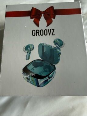 Groovz Teal Pattern True Wireless Earbuds with Charging Case